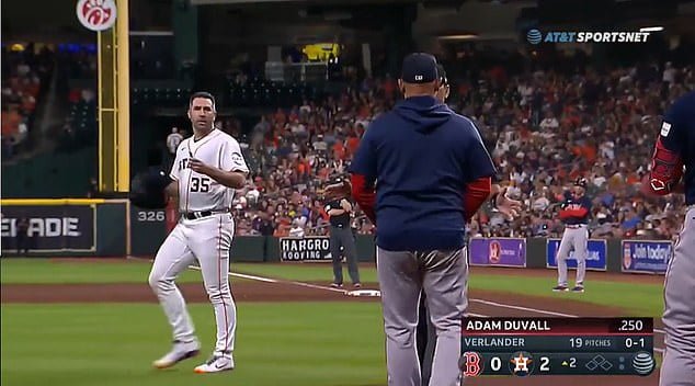 Astros’ Ace Justin Verlander Engages in Heated Exchange with Red Sox Manager Alex Cora During PitchCom Dispute