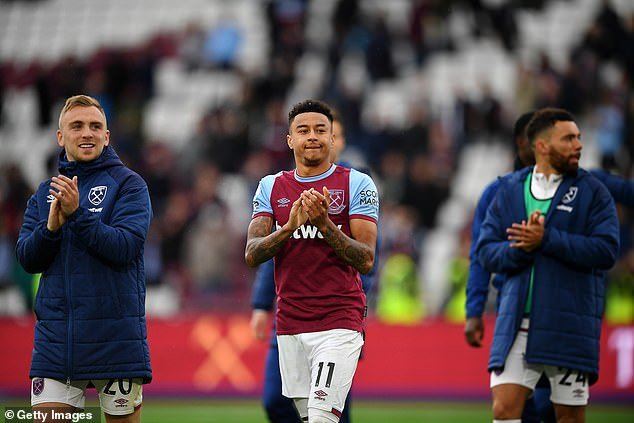 West Ham prepare to offer Jesse Lingard a short-term contract after impressing in training… but David Moyes wants assurances over his commitment before approving a deal