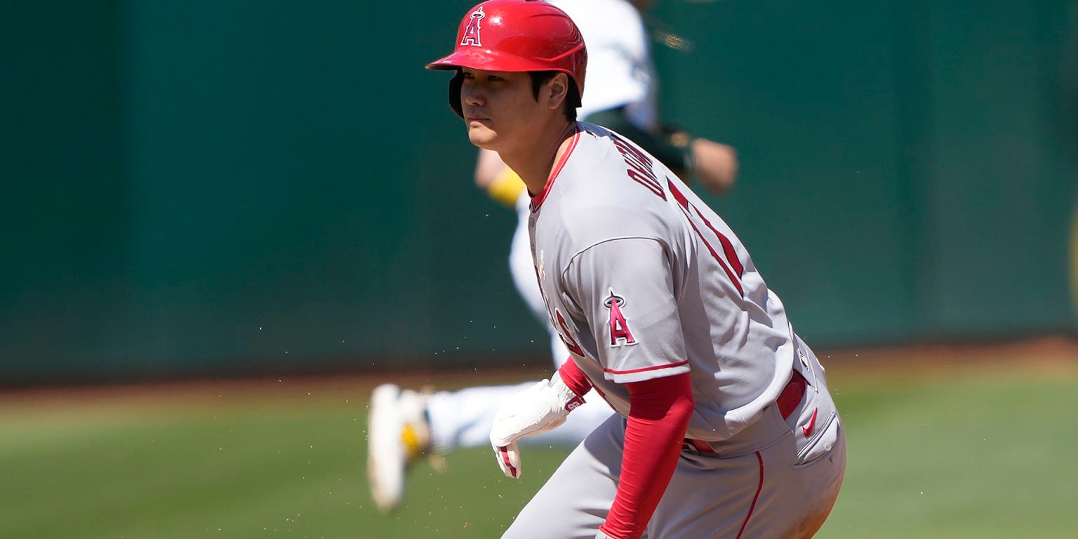 Ohtani steals his way to more Angels history