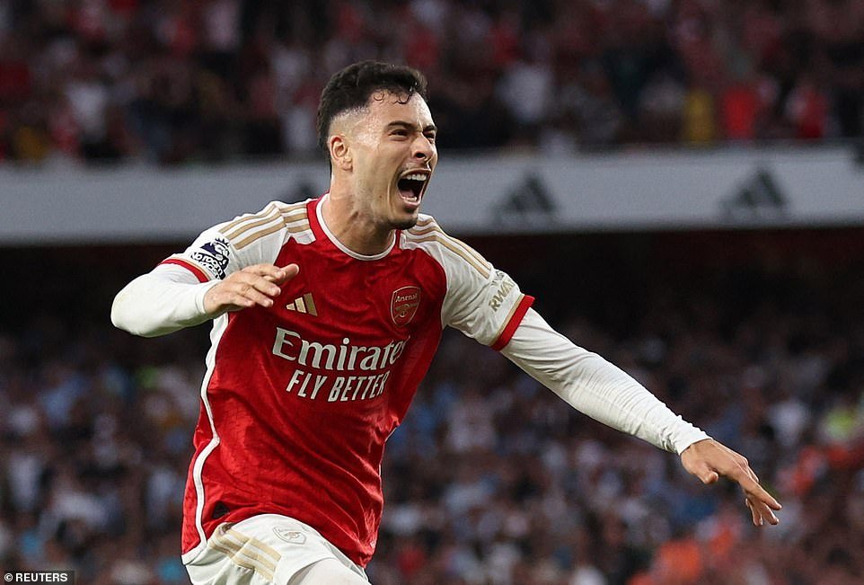 Late Goal by Gabriel Martinelli Gives Arsenal Memorable Victory over Manchester City in Intense Premier League Title Clash with Pep Guardiola’s Squad