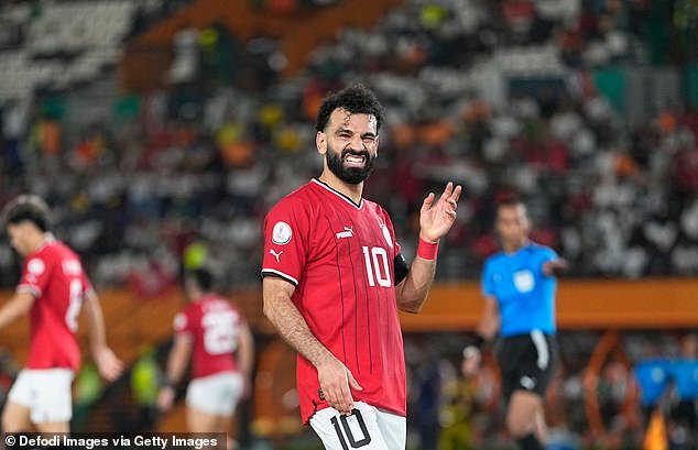 Mo Salah’s Agent Reveals Devastating News: Liverpool Star Faces Lengthy Spell on the Sidelines