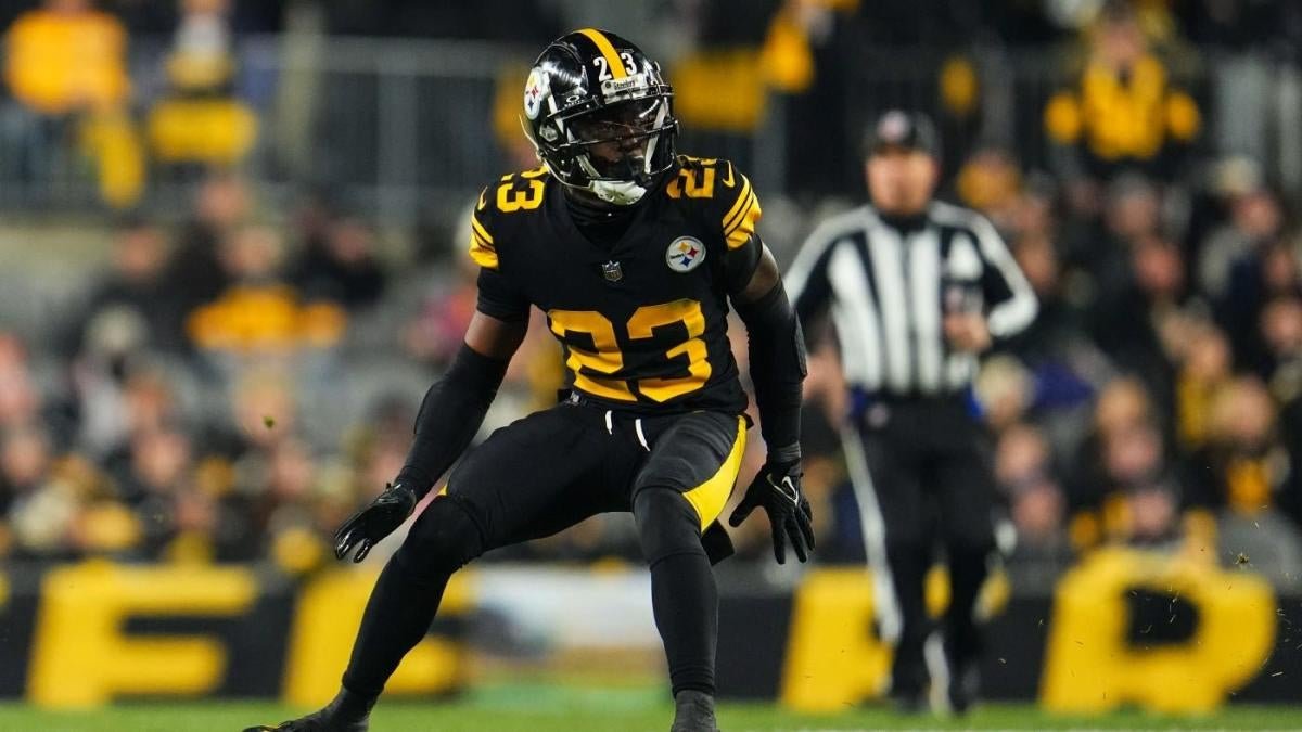 Damontae Kazee of the Steelers returns from suspension for playoff showdown against Bills