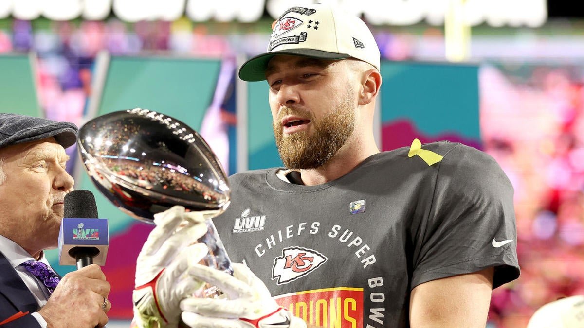 Travis Kelce Makes Super Bowl All-Time 53-Man Roster for 2024 Super Bowl