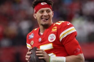 Patrick Mahomes Joins Super Bowl 53-Man Roster of Dominant Players