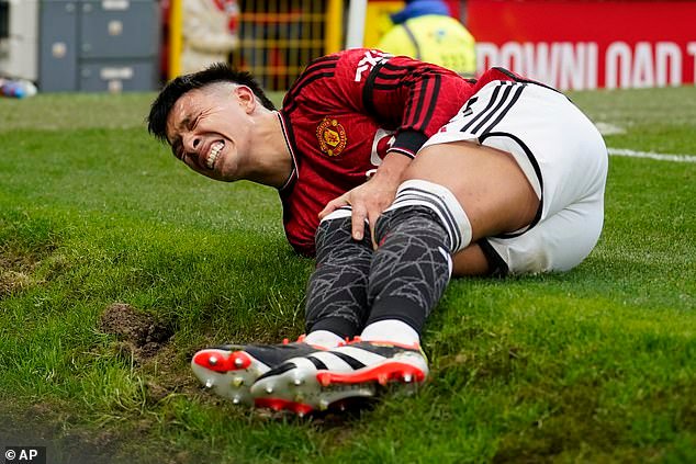 Erik ten Hag remains optimistic about Lisandro Martinez’s return this season despite anticipated 8-week absence due to knee injury from Man United defender