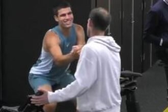 Andy Murray shakes hands with Carlos Alcaraz after coaching Novak Djokovic through titanic Australian Open quarter-final win against world No3