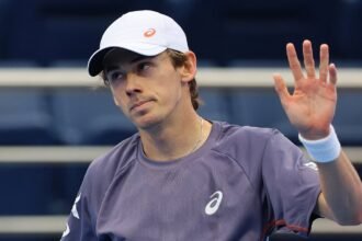 Alex De Minaur enjoys late birthday gift and his 200th hard-court win on the ATP Tour as he triumphs in Qatar